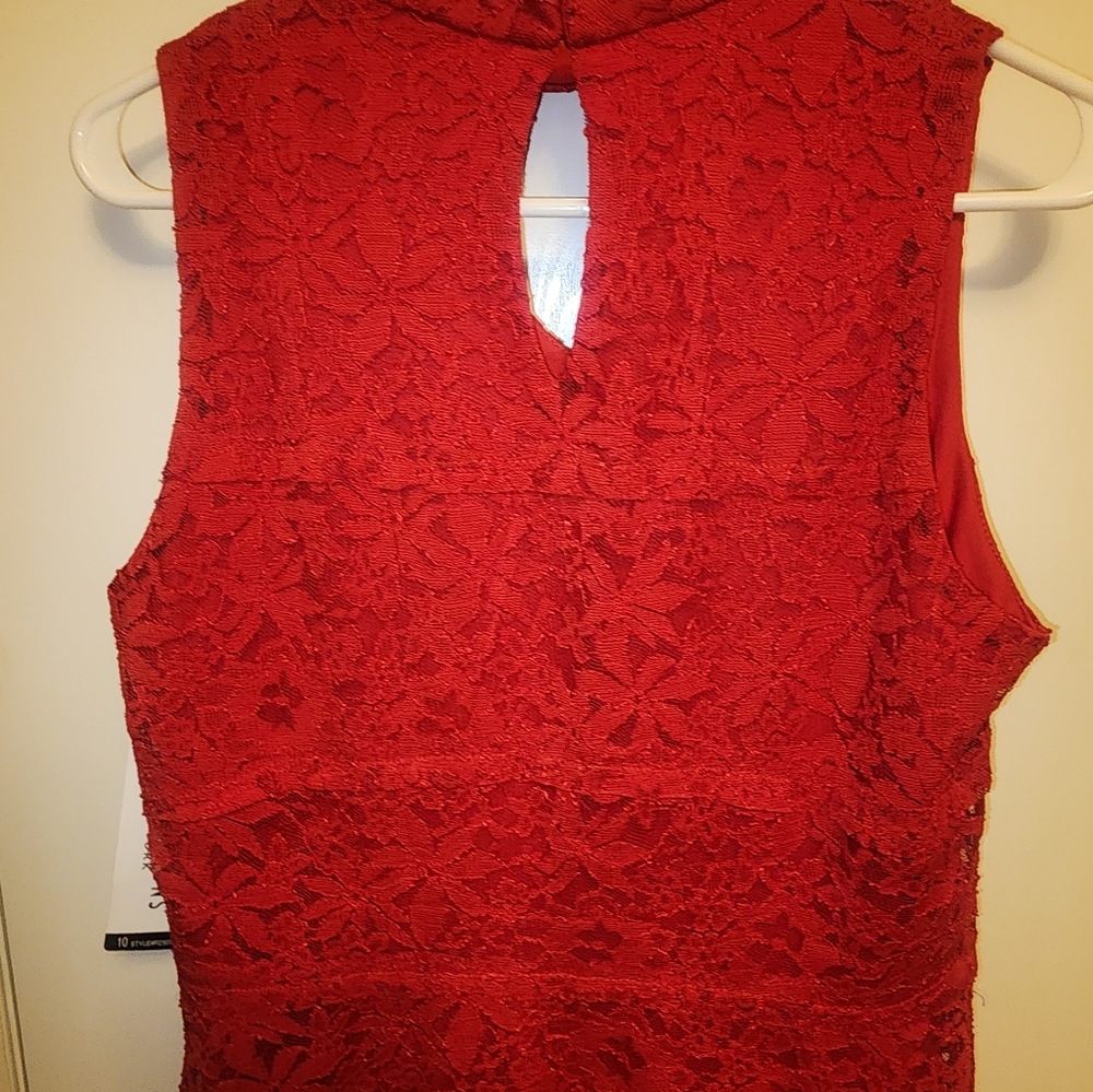 New Red Dress - Picture 4 of 4